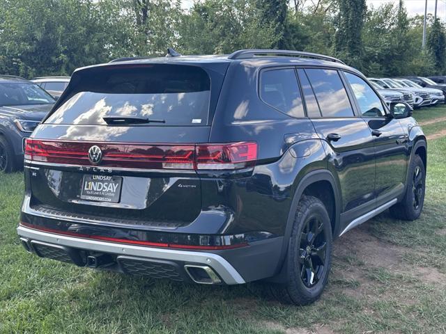 new 2024 Volkswagen Atlas car, priced at $43,726