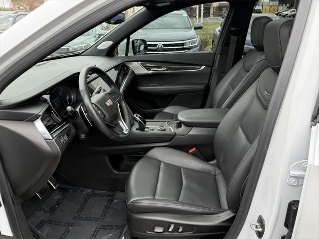 used 2022 Cadillac XT6 car, priced at $41,557