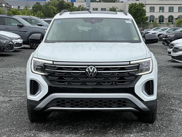 new 2024 Volkswagen Atlas car, priced at $43,536