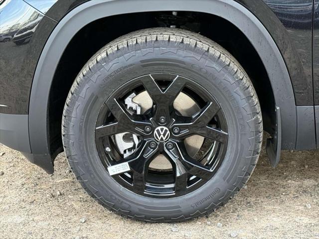 new 2025 Volkswagen Atlas car, priced at $44,784