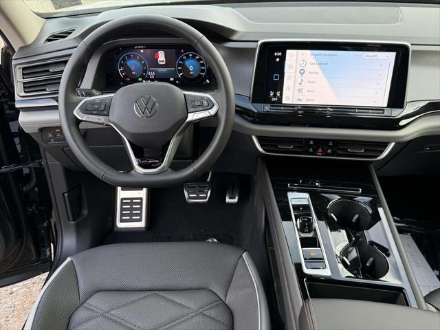 new 2025 Volkswagen Atlas car, priced at $44,784