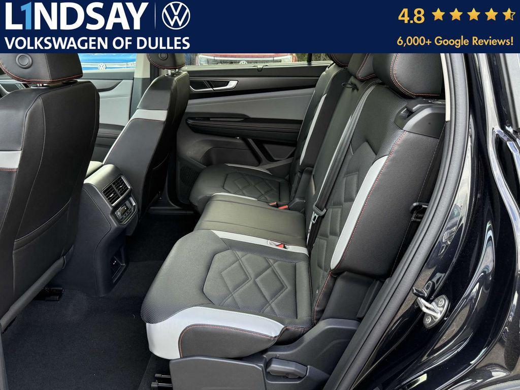 new 2025 Volkswagen Atlas car, priced at $40,784