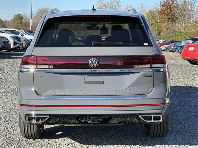 new 2025 Volkswagen Atlas car, priced at $52,017