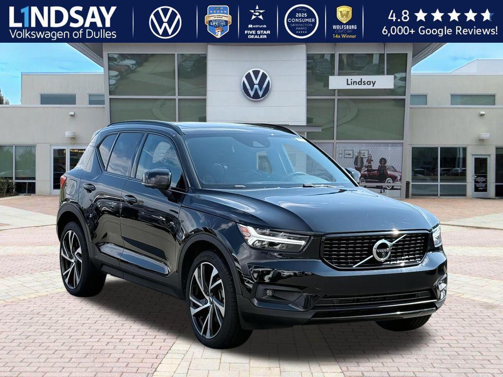 used 2022 Volvo XC40 car, priced at $24,997
