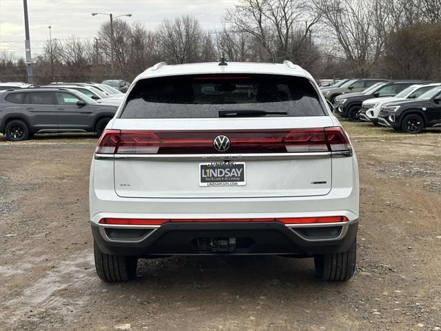 new 2025 Volkswagen Atlas Cross Sport car, priced at $46,086