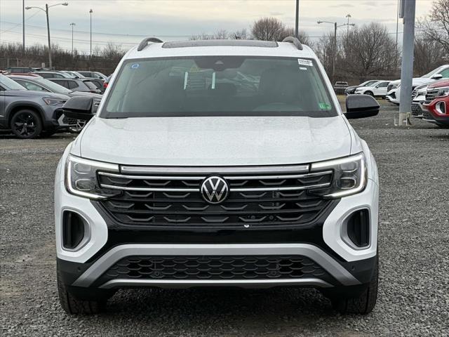 new 2025 Volkswagen Atlas car, priced at $44,784