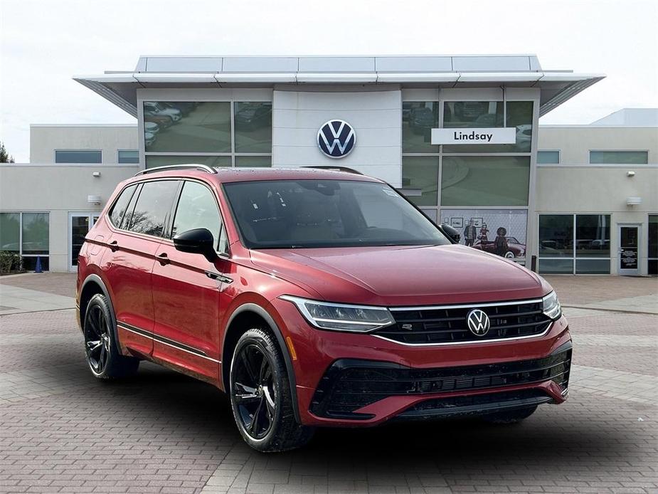 new 2024 Volkswagen Tiguan car, priced at $33,138