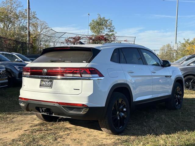 new 2025 Volkswagen Atlas Cross Sport car, priced at $43,656