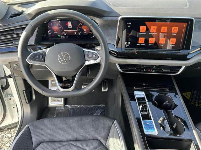 new 2024 Volkswagen Atlas car, priced at $47,600