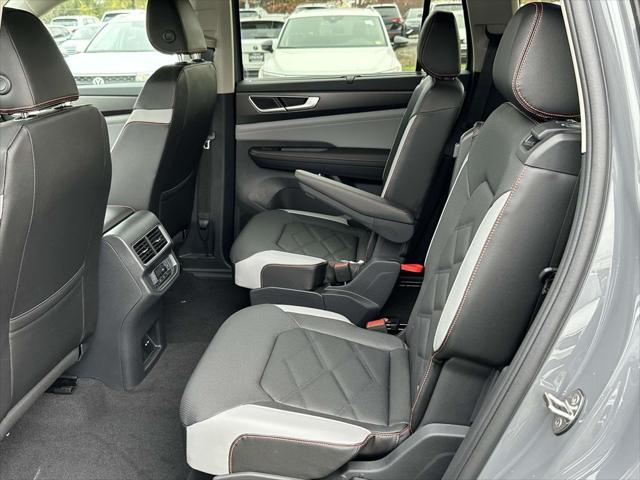 new 2025 Volkswagen Atlas car, priced at $43,896