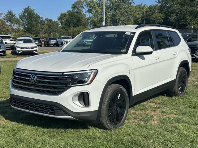 new 2024 Volkswagen Atlas car, priced at $39,693