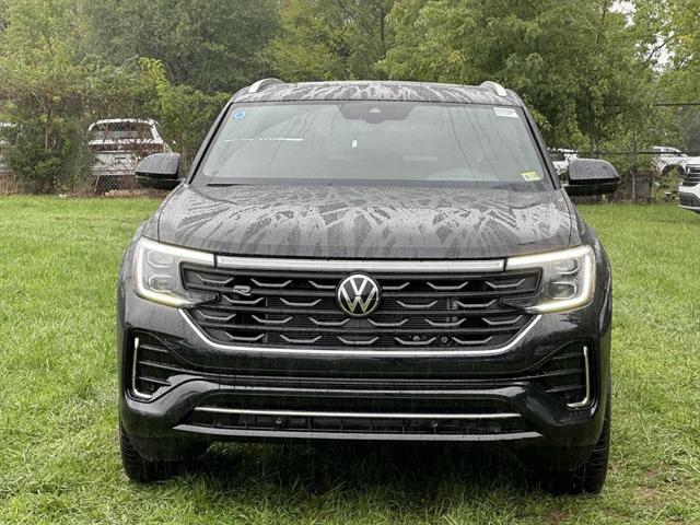 new 2024 Volkswagen Atlas Cross Sport car, priced at $44,641