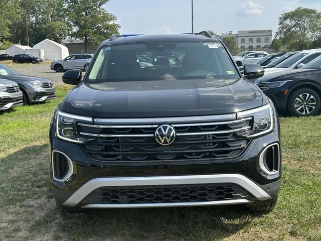 new 2024 Volkswagen Atlas car, priced at $43,726