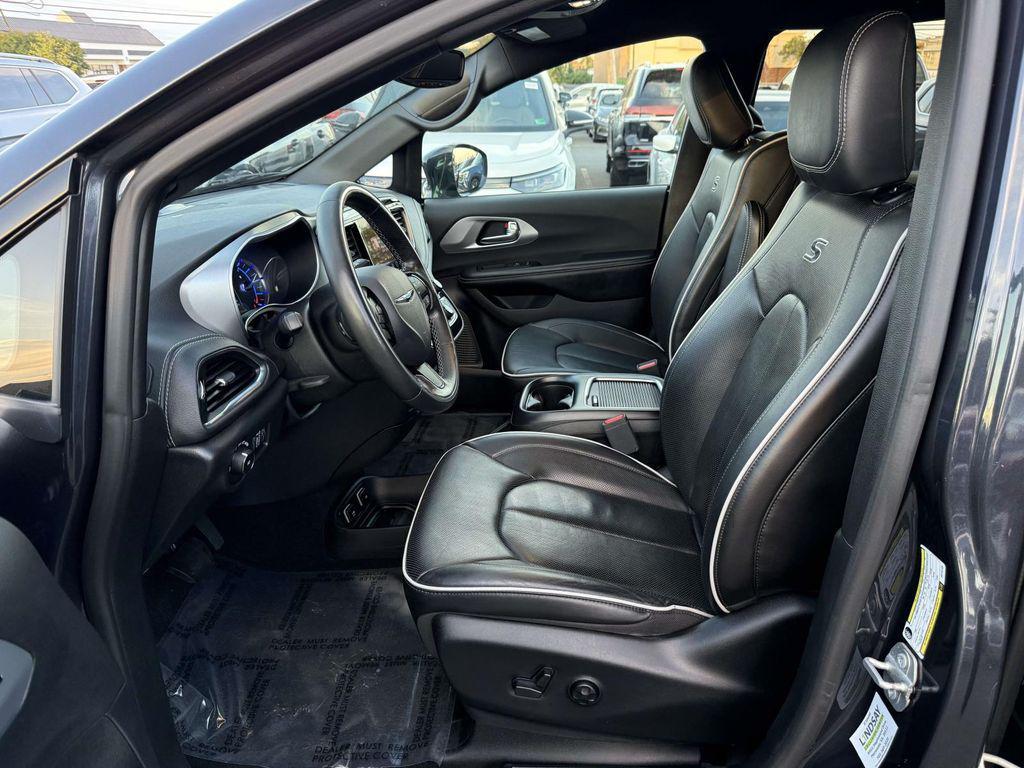 used 2019 Chrysler Pacifica Hybrid car, priced at $26,997