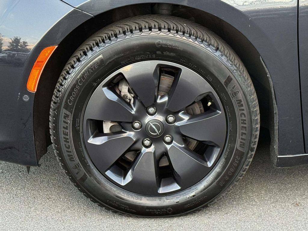 used 2019 Chrysler Pacifica Hybrid car, priced at $26,997