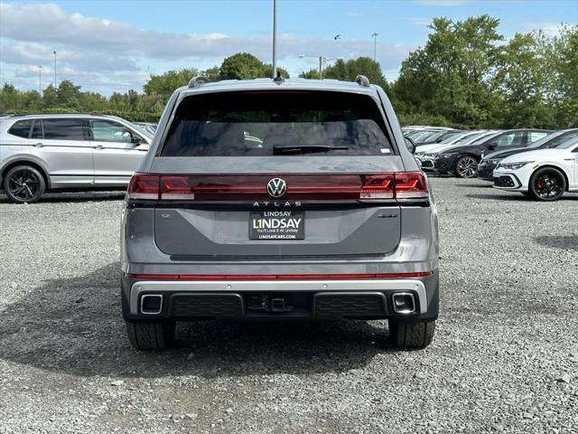 new 2024 Volkswagen Atlas car, priced at $44,105