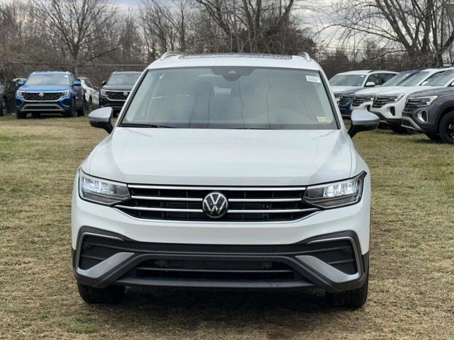 new 2024 Volkswagen Tiguan car, priced at $31,656