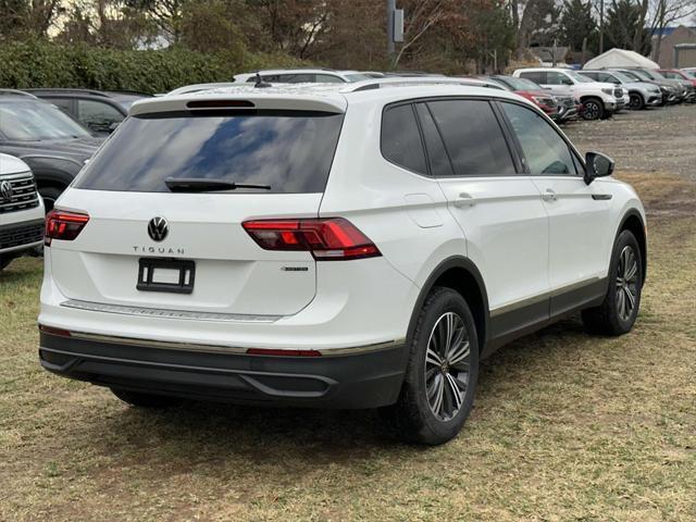 new 2024 Volkswagen Tiguan car, priced at $31,656