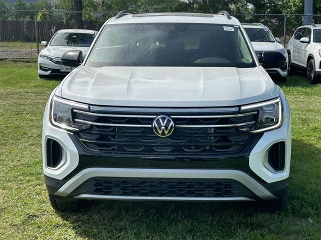 new 2024 Volkswagen Atlas car, priced at $44,560