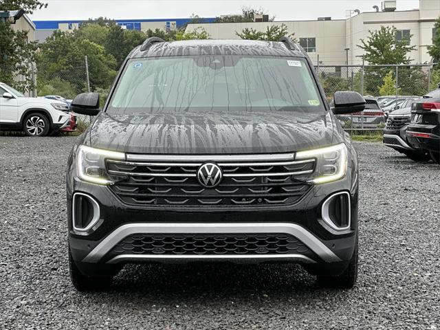 new 2024 Volkswagen Atlas car, priced at $43,726