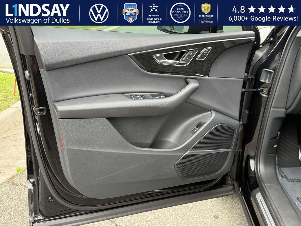 used 2022 Audi Q7 car, priced at $37,777