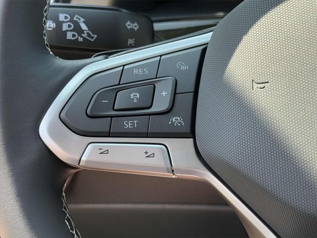 new 2025 Volkswagen Atlas car, priced at $43,621