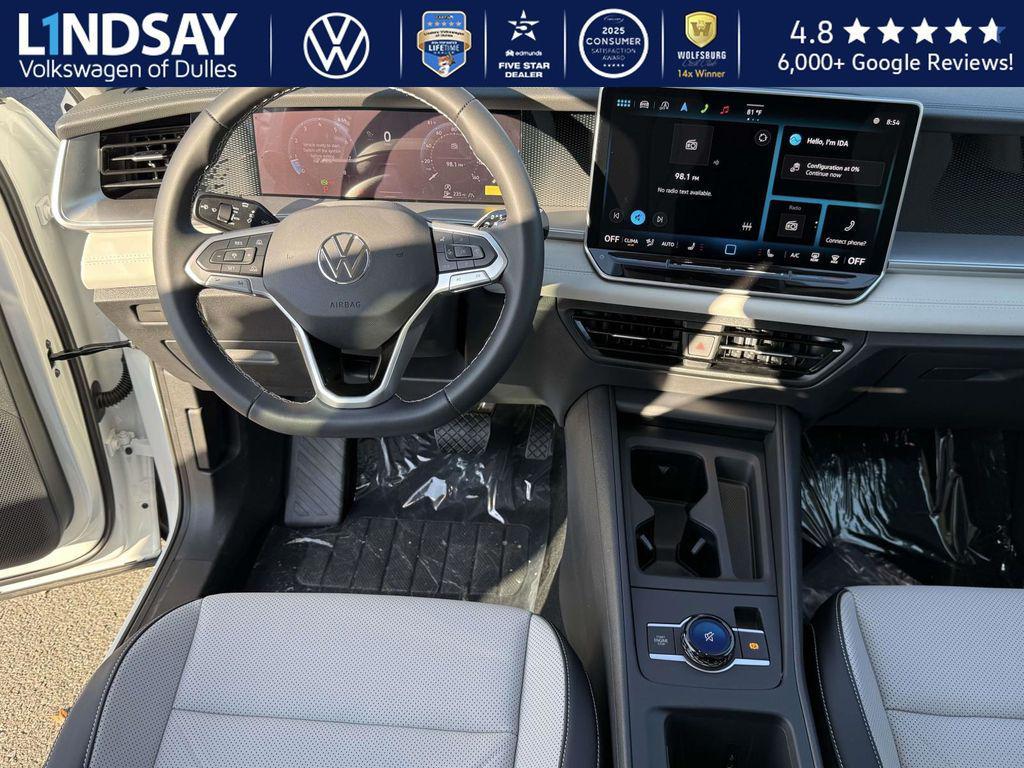 new 2025 Volkswagen Tiguan car, priced at $32,279