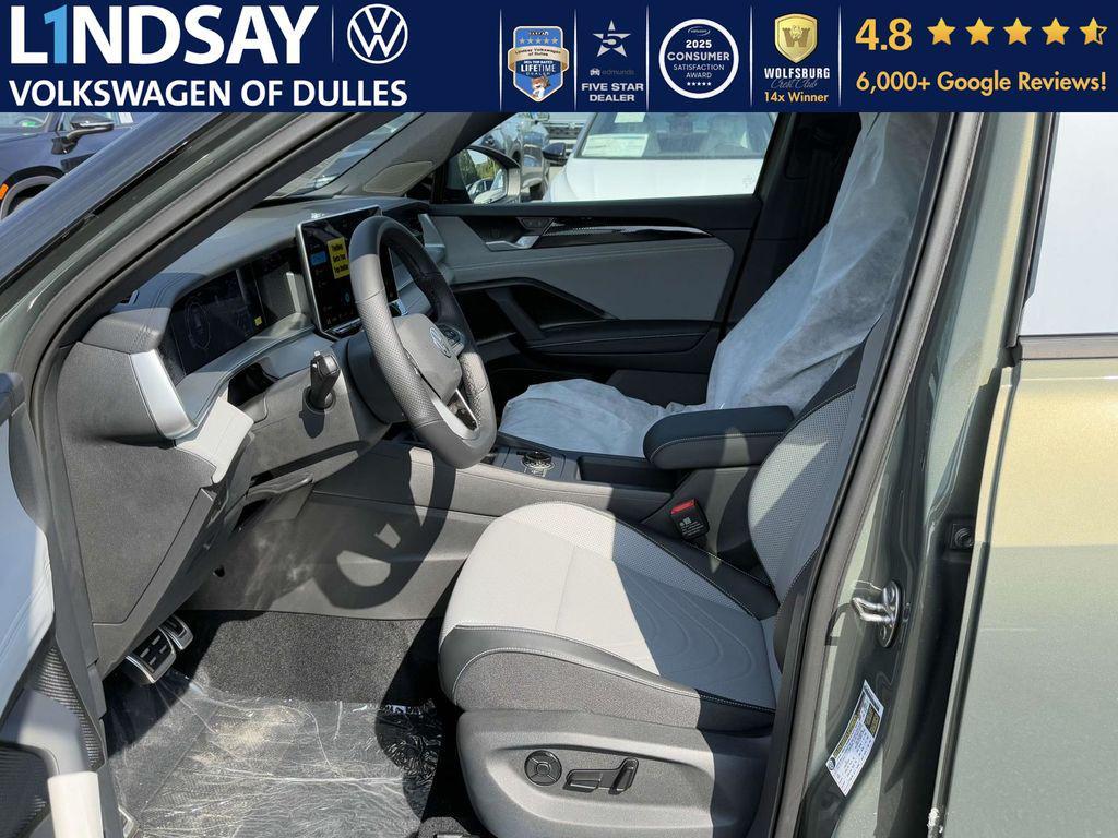 new 2025 Volkswagen Tiguan car, priced at $36,795