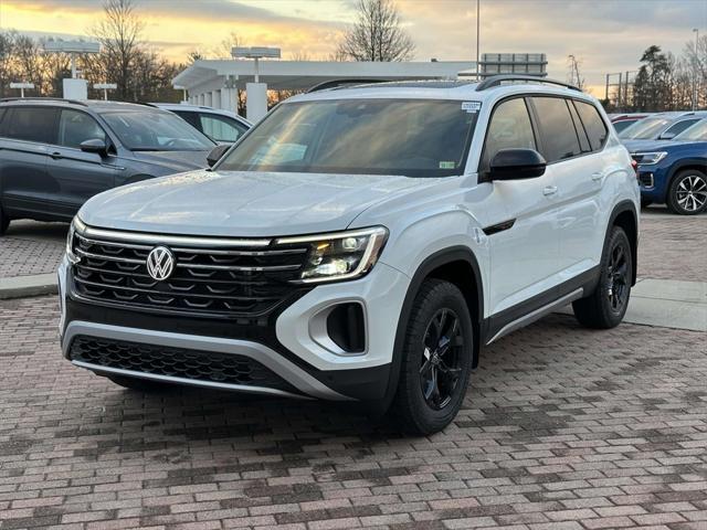 new 2025 Volkswagen Atlas car, priced at $45,284