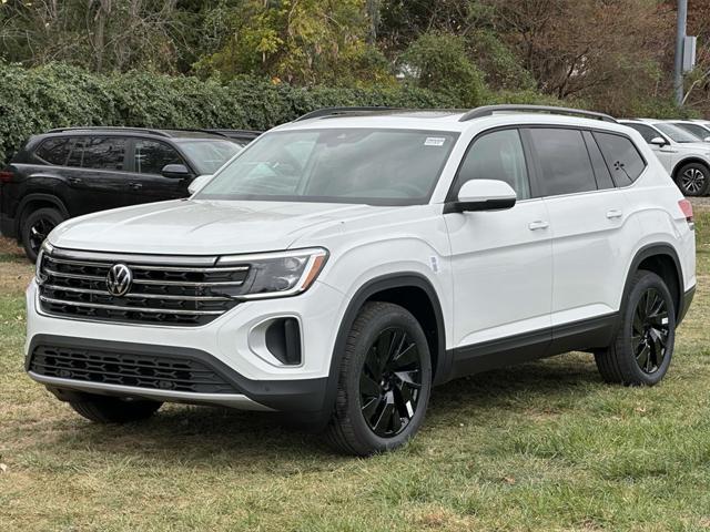 new 2024 Volkswagen Atlas car, priced at $39,744