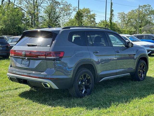 new 2024 Volkswagen Atlas car, priced at $48,008