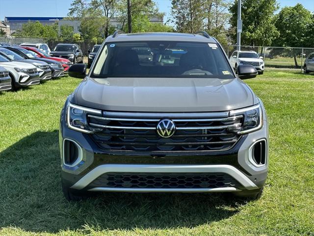 new 2024 Volkswagen Atlas car, priced at $48,008