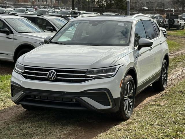 new 2024 Volkswagen Tiguan car, priced at $31,656