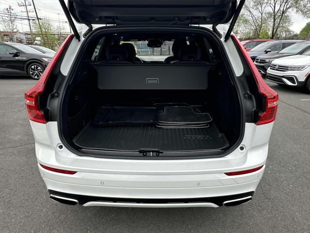 used 2020 Volvo XC60 car, priced at $32,664