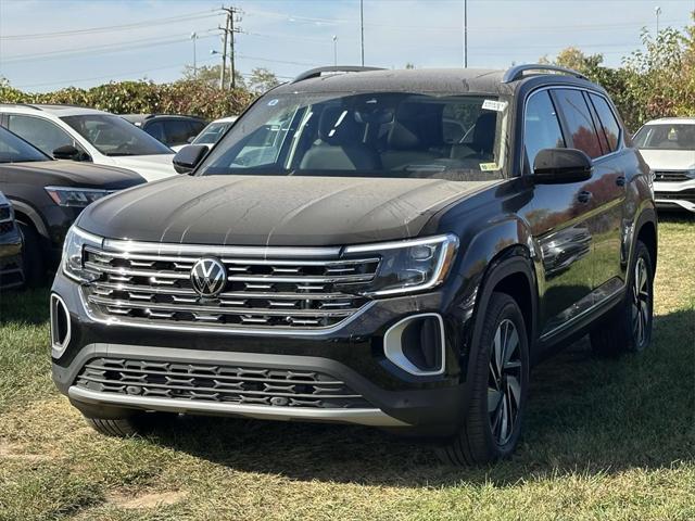 new 2024 Volkswagen Atlas car, priced at $43,019