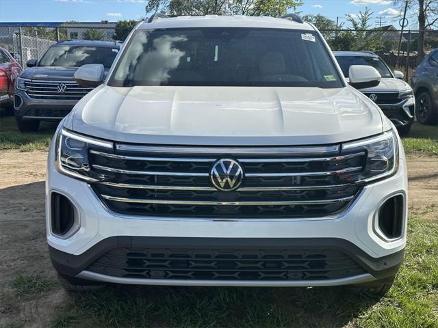 new 2024 Volkswagen Atlas car, priced at $39,693