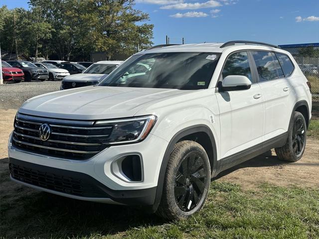 new 2024 Volkswagen Atlas car, priced at $39,693