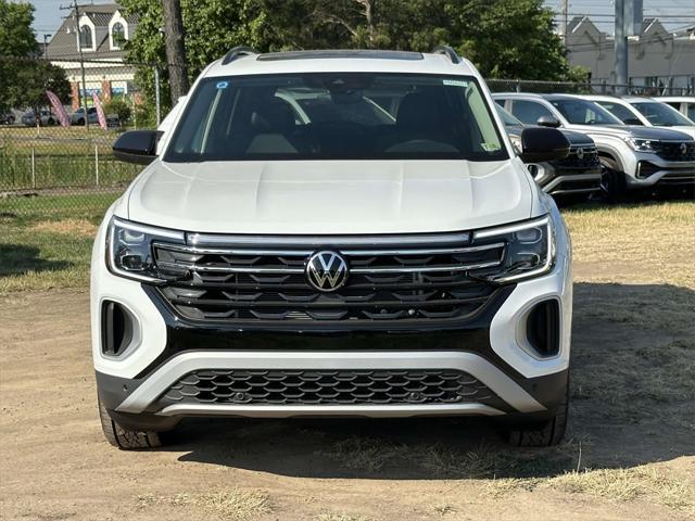 new 2024 Volkswagen Atlas car, priced at $44,098