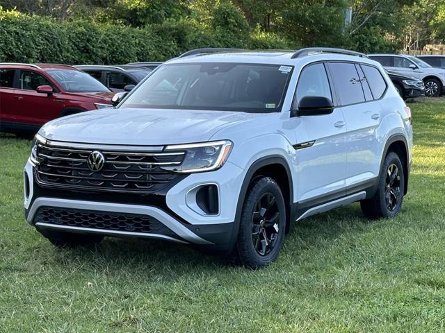 new 2024 Volkswagen Atlas car, priced at $43,500