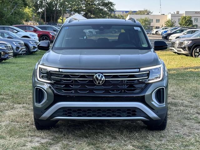 new 2024 Volkswagen Atlas car, priced at $43,500