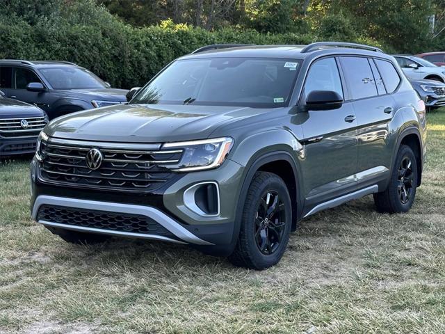 new 2024 Volkswagen Atlas car, priced at $43,500