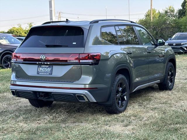 new 2024 Volkswagen Atlas car, priced at $43,500