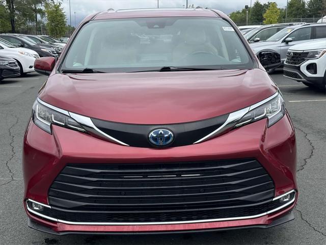 used 2022 Toyota Sienna car, priced at $40,997