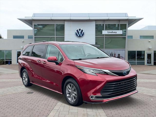 used 2022 Toyota Sienna car, priced at $43,577