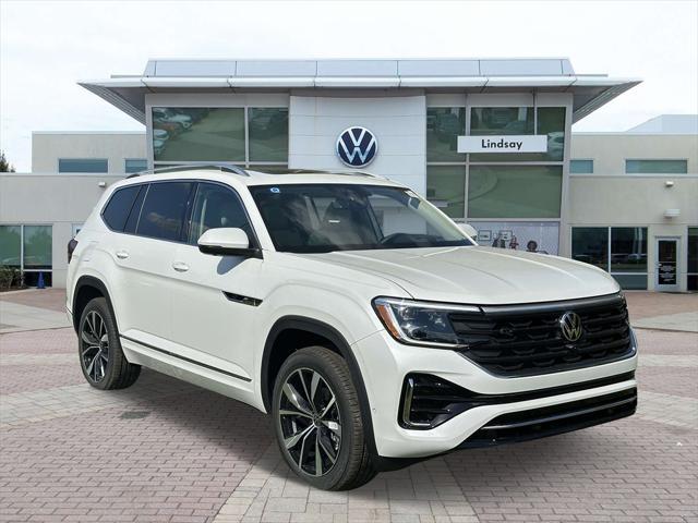 new 2024 Volkswagen Atlas car, priced at $50,695