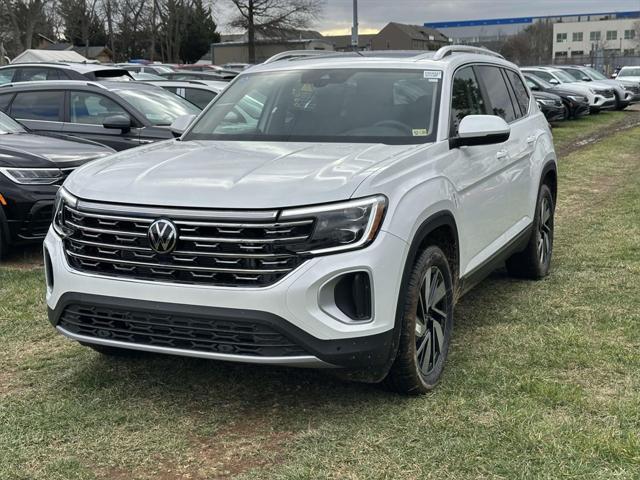 new 2025 Volkswagen Atlas car, priced at $47,026