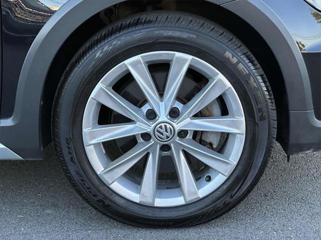 used 2019 Volkswagen Golf Alltrack car, priced at $24,577