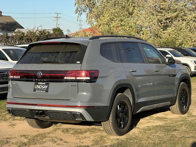 new 2025 Volkswagen Atlas car, priced at $45,956