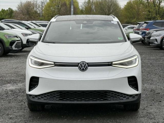 new 2025 Volkswagen ID.4 car, priced at $46,007