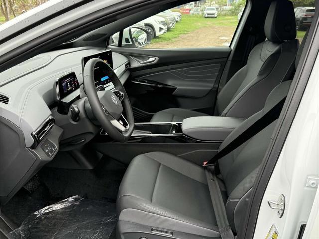 new 2025 Volkswagen ID.4 car, priced at $46,007
